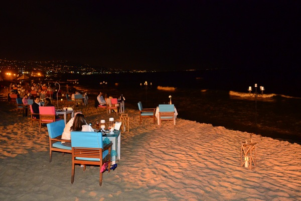 Romantic Beach Dinner at Edde Sands